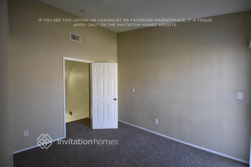 Building Photo - 1101 Oakwood Ave