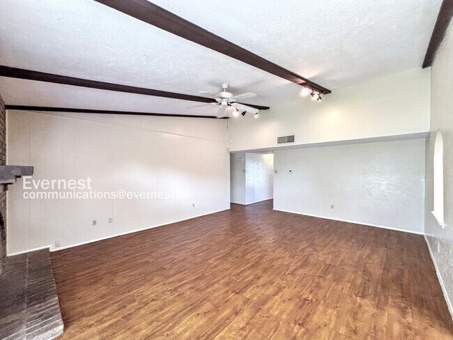 Building Photo - 5503 Canyon Forest Dr