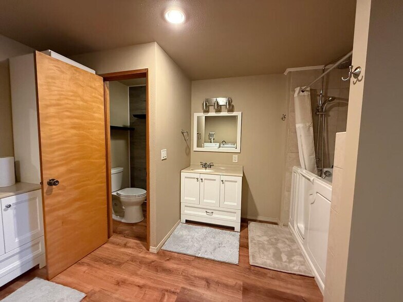 Building Photo - 3404 W 46th Ave