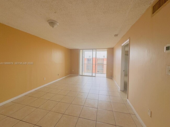 Building Photo - 19841 SW 114th Ave