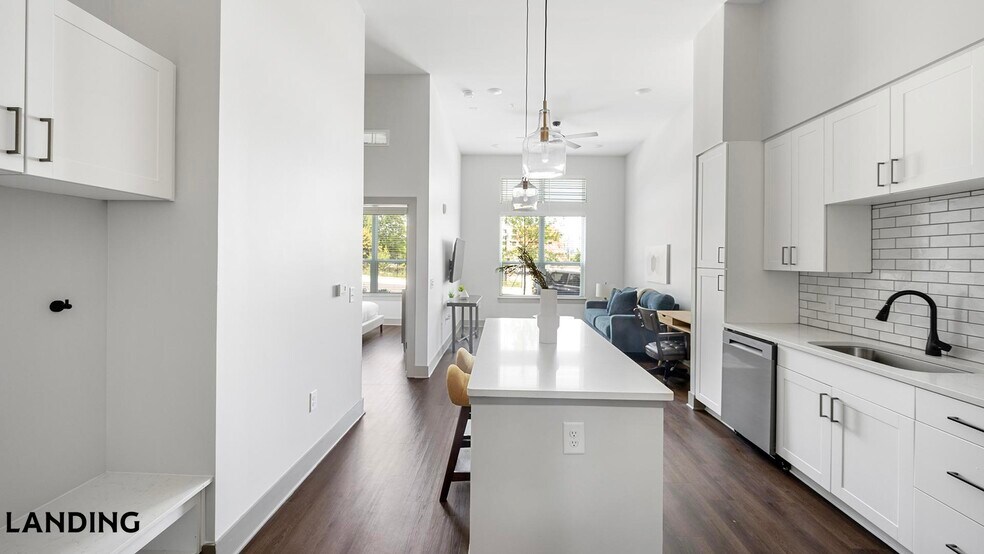Building Photo - 1310 Hillside Ave