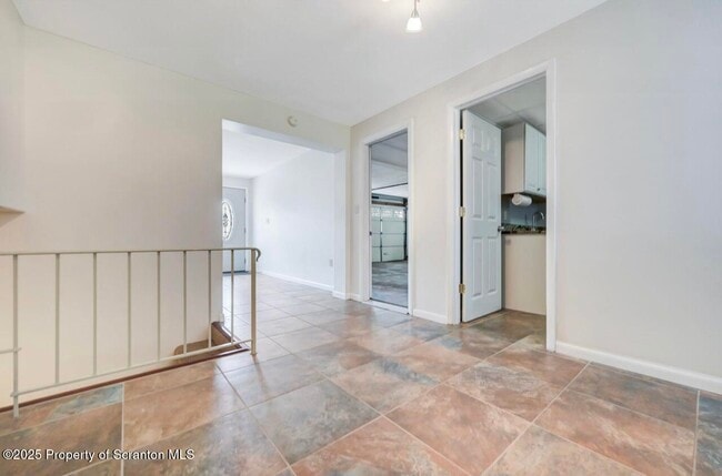 Building Photo - 107 Carteret Dr
