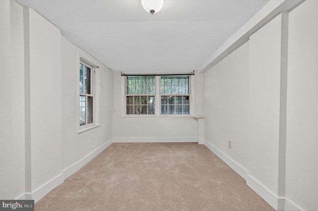 Building Photo - 1745 Lanier Pl NW