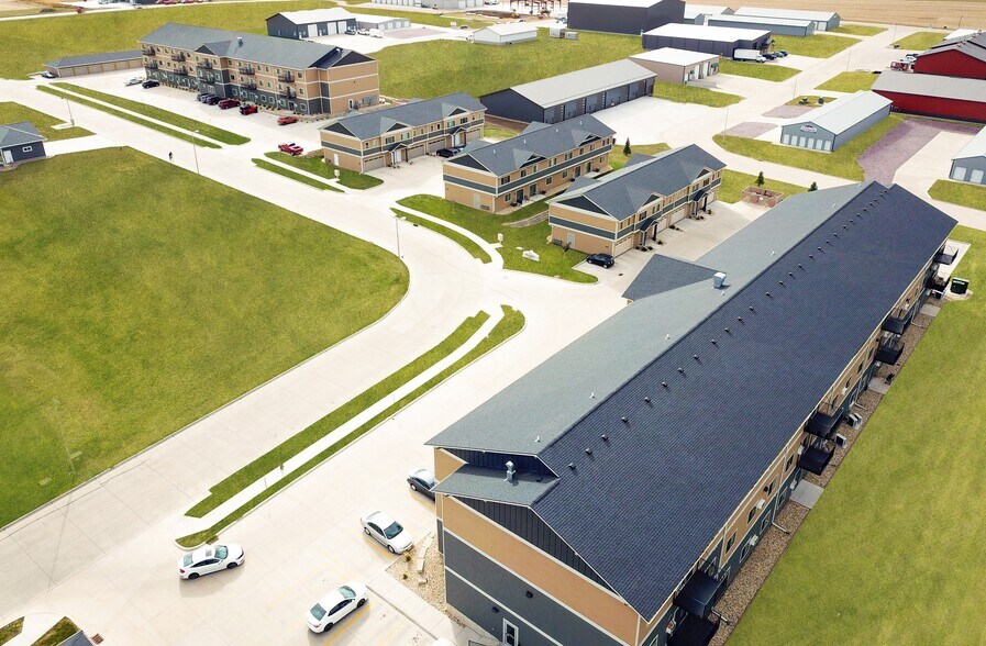 Hillcrest Village Apartments & Townhomes 701 15th St SE Orange City