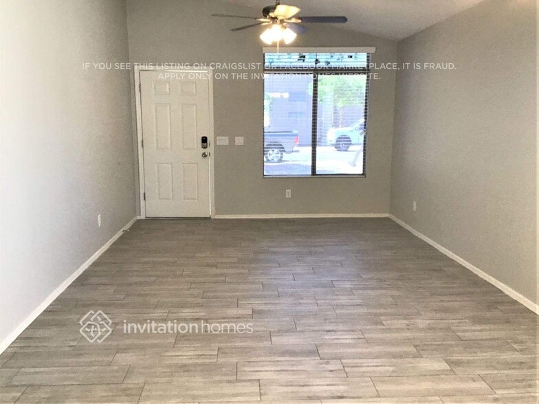 Building Photo - 10476 W Sunflower Pl