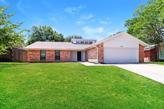 Primary Photo - 2000 Sexton Dr