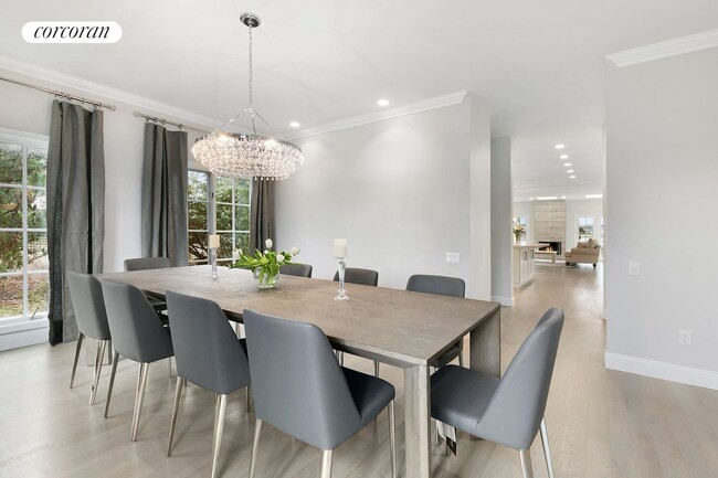 Building Photo - 39 Pheasant Close S