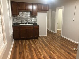 Building Photo - 9647 S Ave N