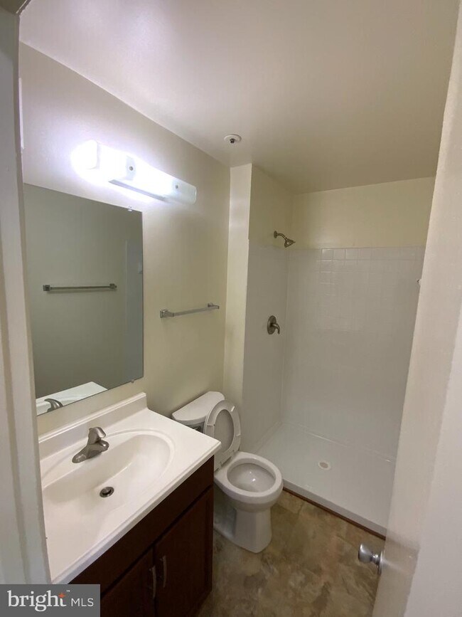 Building Photo - 14905 Cleese Ct