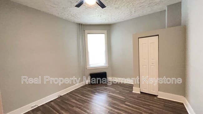 Building Photo - 1247 Chartiers Ave