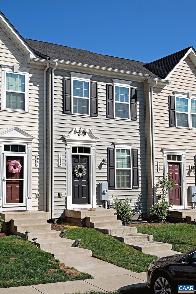 Building Photo - 2083 Elm Tree Ct