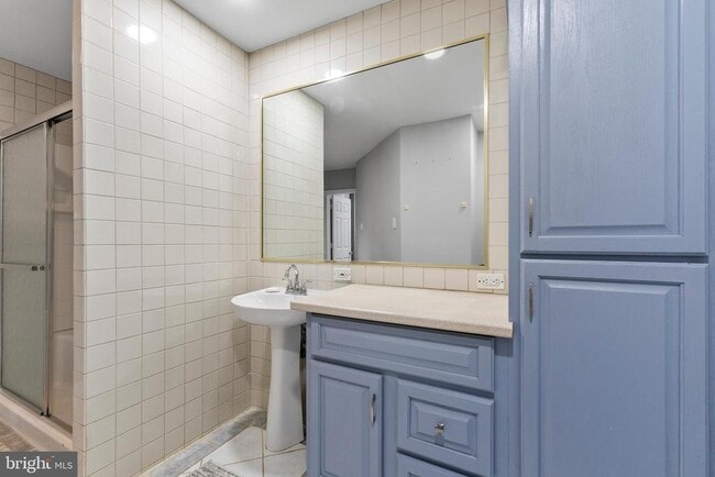 Building Photo - 1578 Yeakel Way