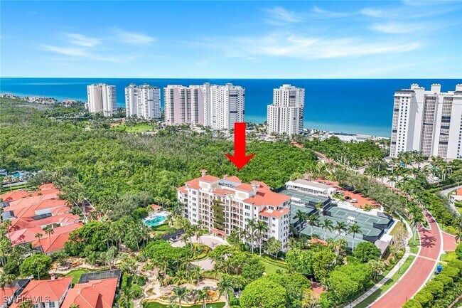 Building Photo - 8720 Bay Colony Dr