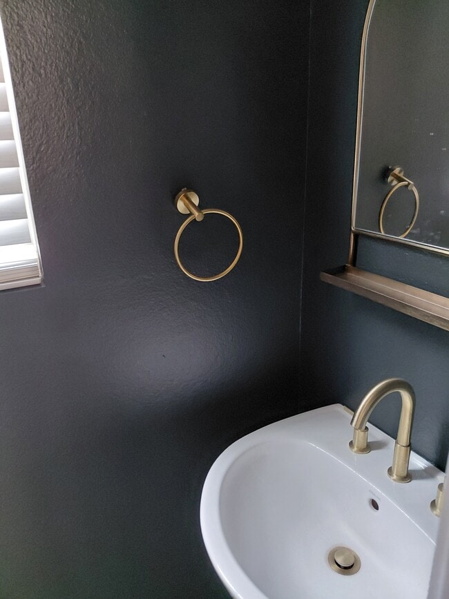 Building Photo - 1830 Crimson Ct