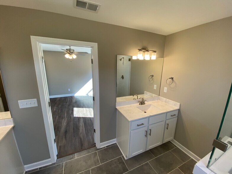 Building Photo - NEW HOME IN WALLS, MS