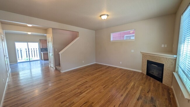 Building Photo - Great four bedroom home in Aloha!