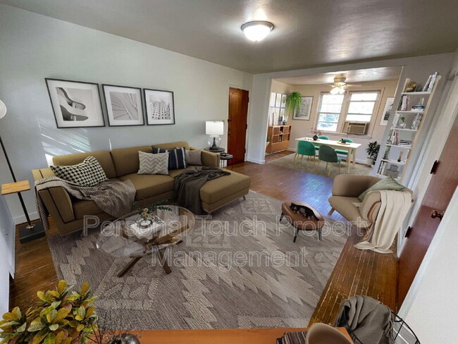 Primary Photo - 517 12th Ave N