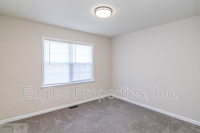 Building Photo - 503 True Vine Rd