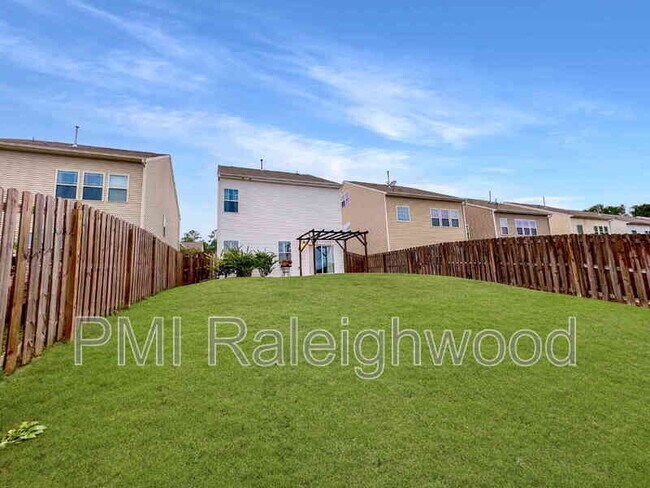 Building Photo - 1017 Thoughtful Spot Ln