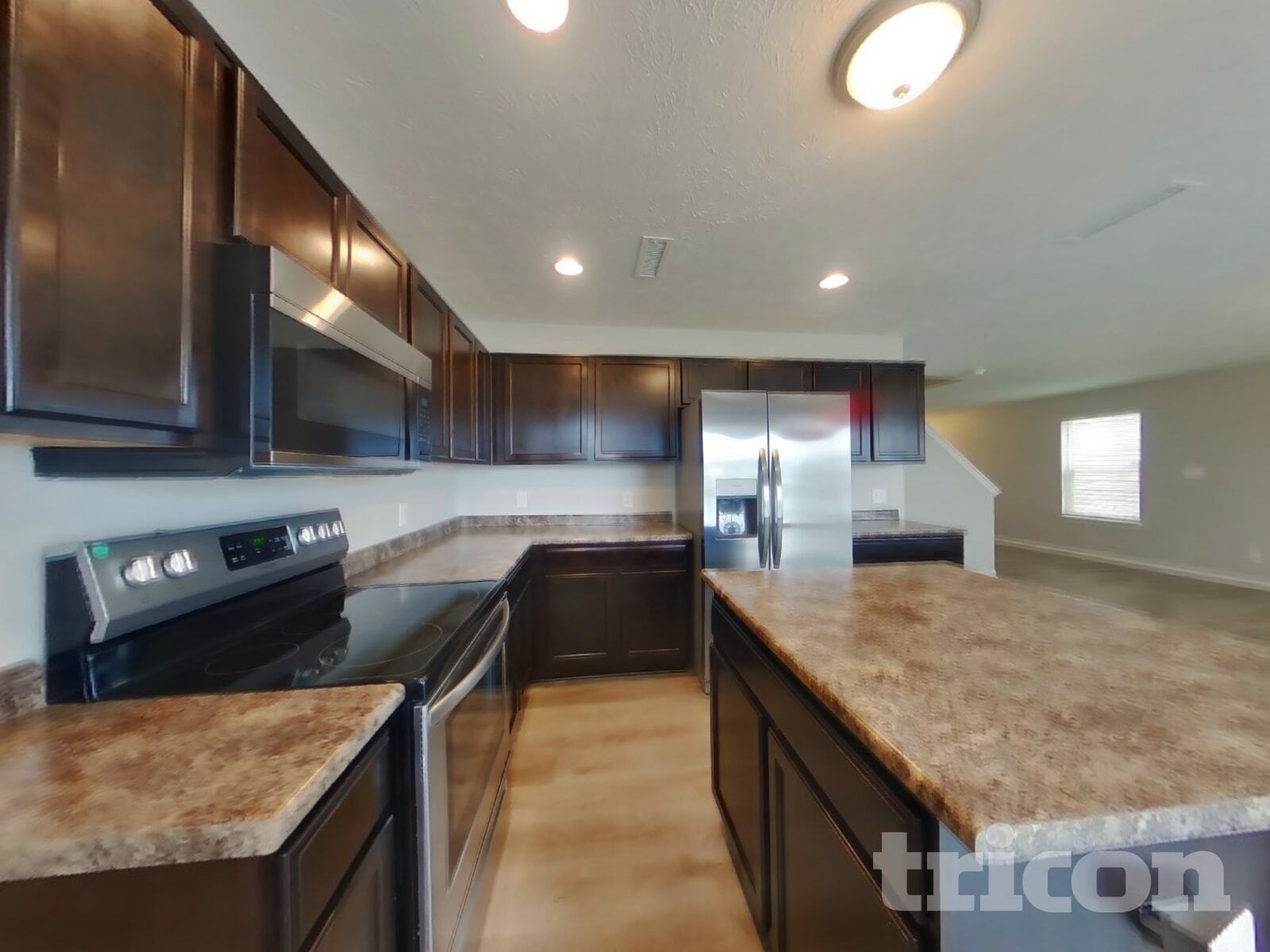 Building Photo - 818 Westpointe Dr