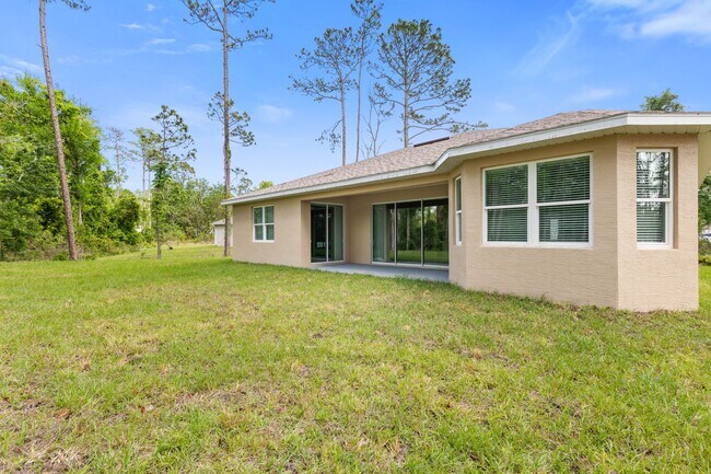 Building Photo - Home for rent on the lake !