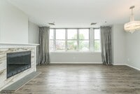 Building Photo - 240 Main St