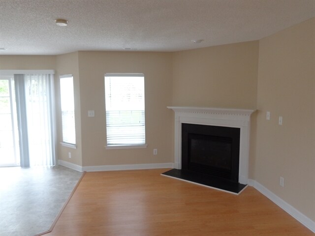 Building Photo - 4244 Barley St SW