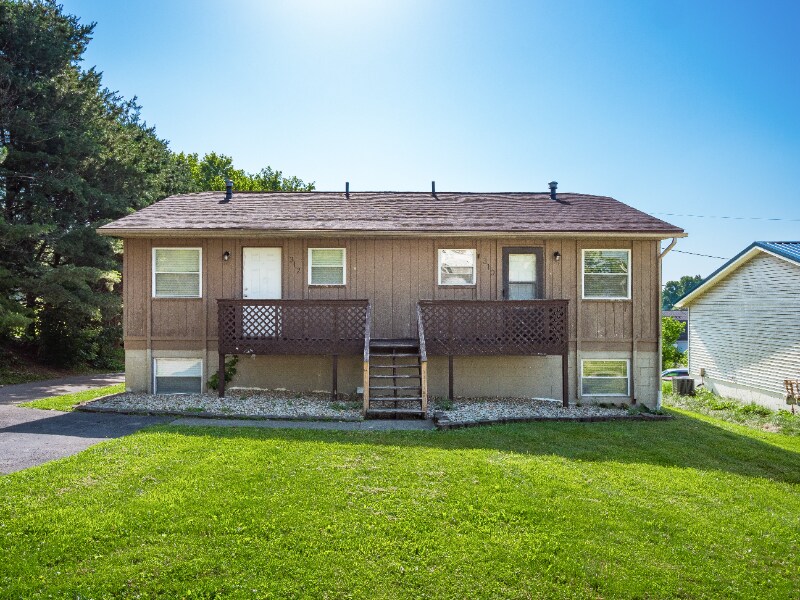 Building Photo - 310 Montgomery Ave