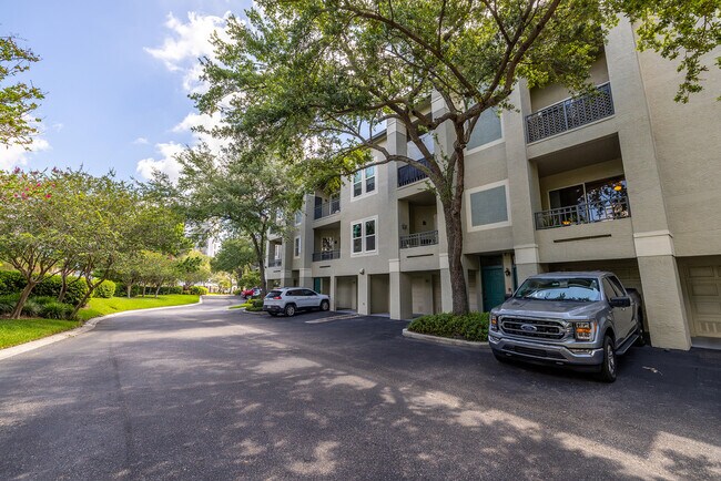 Building Photo - 705 Mainsail Dr