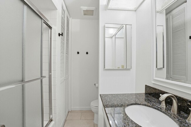 Building Photo - 1930 Camino Verde