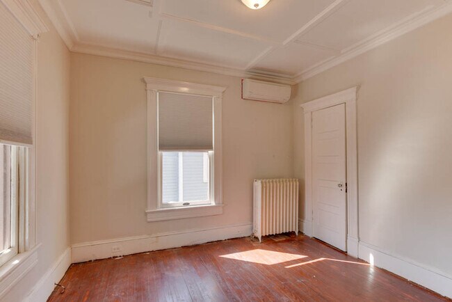 Building Photo - 1051 Naval Ave