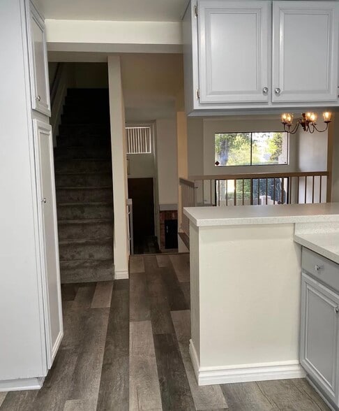 Building Photo - 1055 Walnut Grove Ave