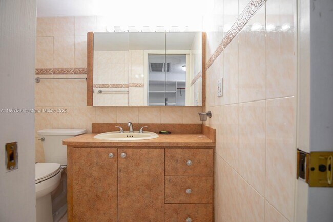 Building Photo - 5555 Collins Ave