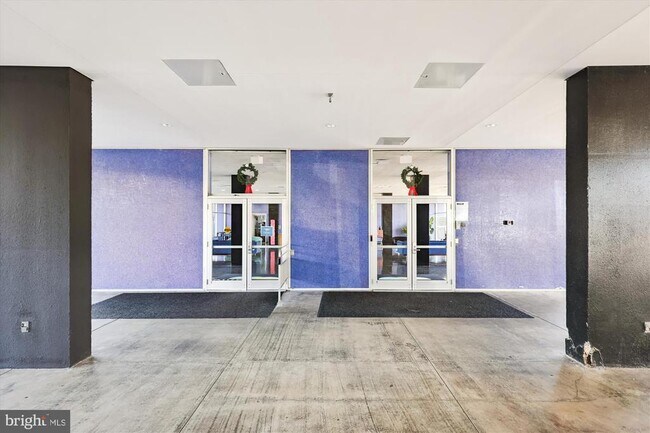 Building Photo - 1311 Delaware Ave SW