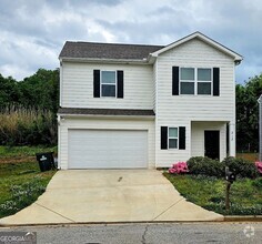 Building Photo - 213 Creekside Manor Dr