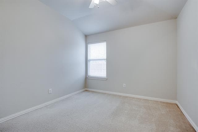 Building Photo - 6940 Willow Crest Dr