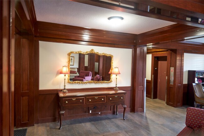 Building Photo - 2400 N Braeswood Blvd