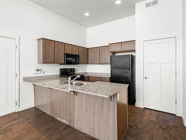 Building Photo - 172 W 1000 S