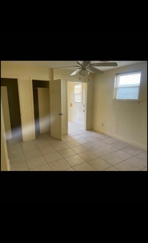 Building Photo - 2016 Spain St