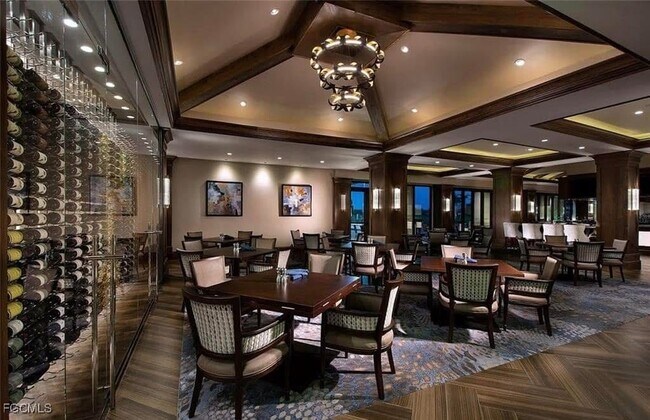 Building Photo - 580 El Camino Real