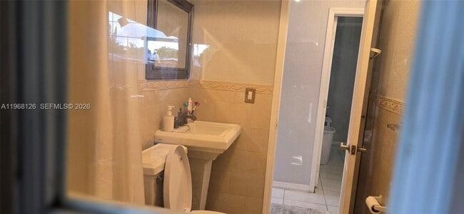 Building Photo - 4700 SW 97th Ave