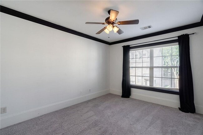 Building Photo - 2767 Durham Dr NE