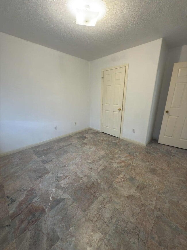 Building Photo - 17210 Valemist Ct