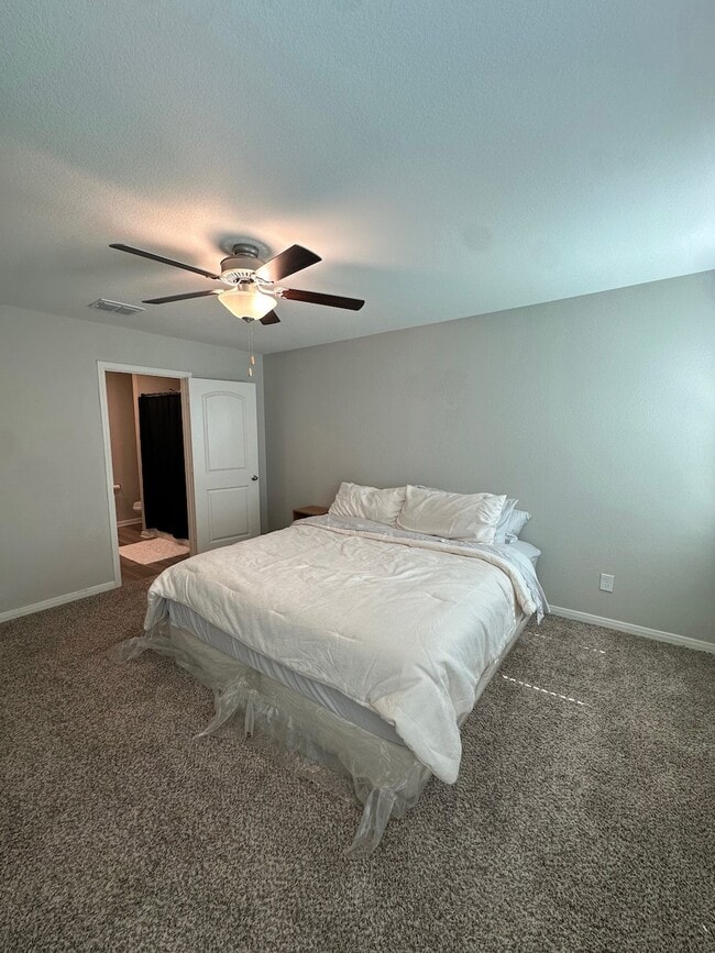 Building Photo - 6525 Underwood Way