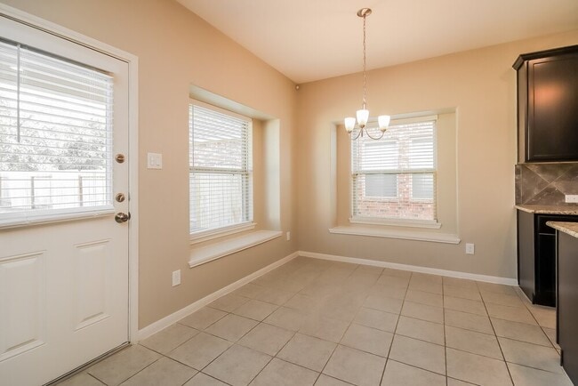 Building Photo - 5223 Gulf Stream Ln
