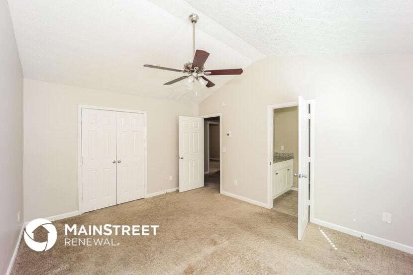 Building Photo - 9510 Lakeview Rd