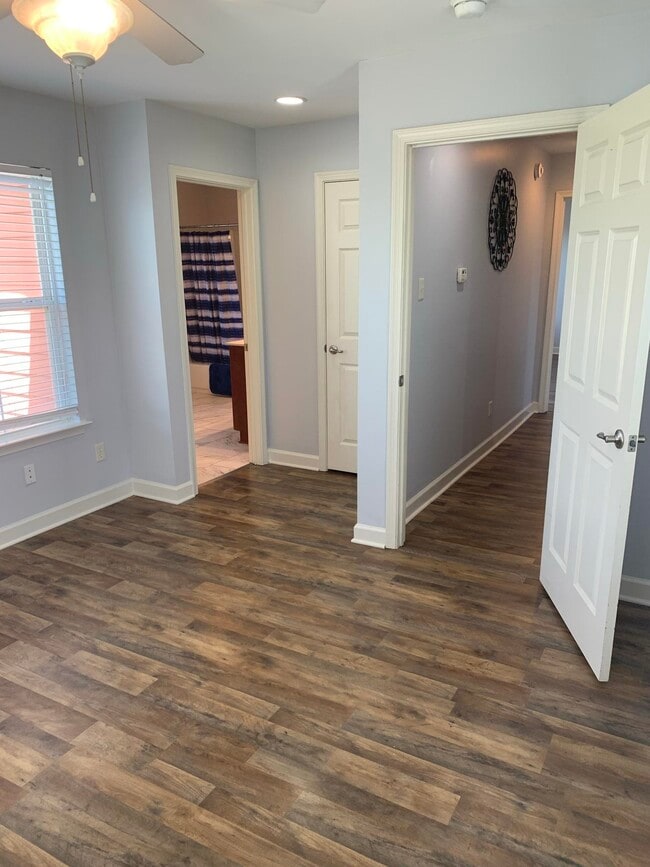 Building Photo - 158 Keel Ave