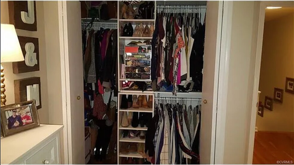 Building Photo - 401 N Hamilton St