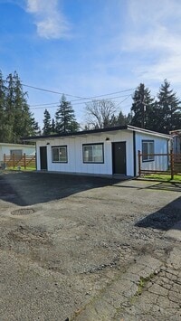 Building Photo - Parkland Cozy Studio ~on site laundry & parking