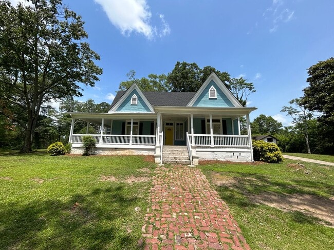 4/3 House in North Rome- $1,550 - 100 Couper St NE Rome GA 30161 ...